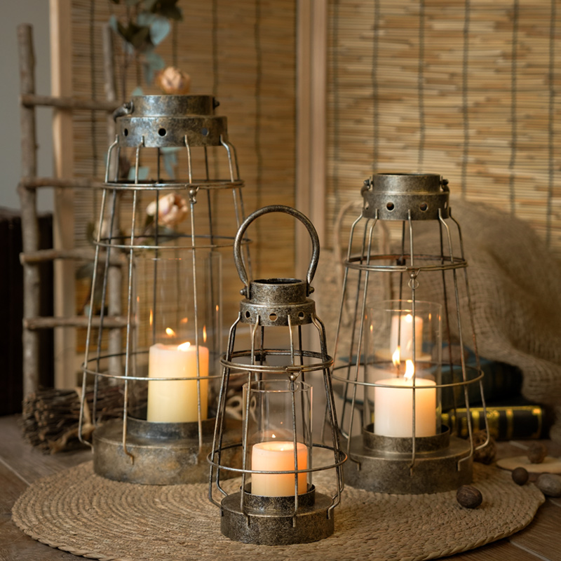 European Iron & Glass Candle H - Collectible Vintage Matches recension och pris