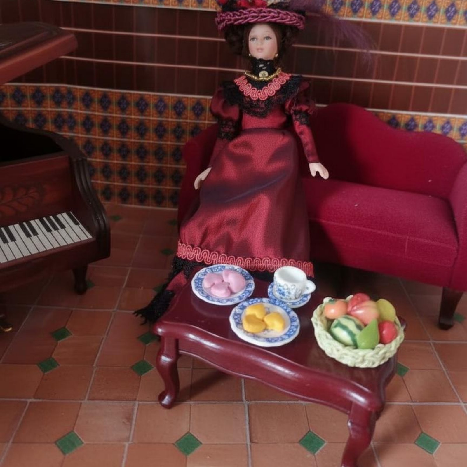 1:12 Victorian Porcelain Doll  - Vintage Collectible Porcelain Dolls recension och pris