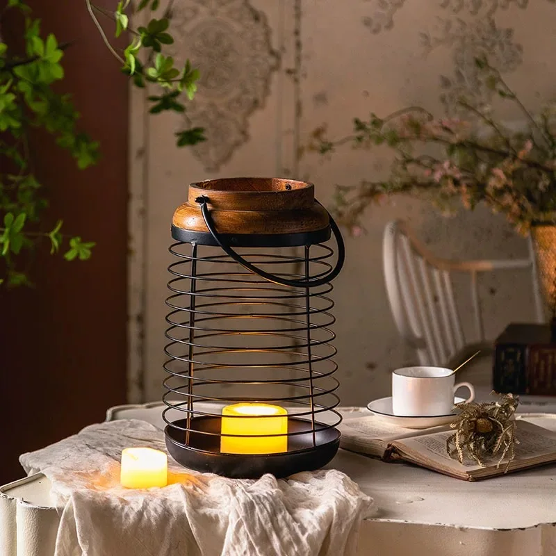 Vintage Iron Candle Holder Lan - Collectible Vintage Matches recension och pris
