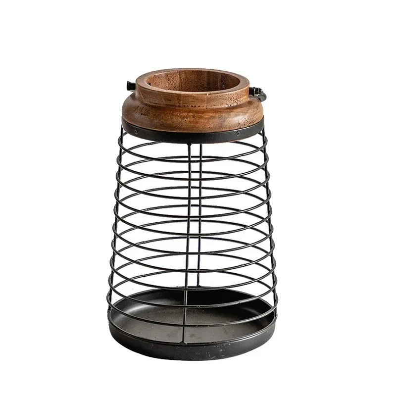 Vintage Iron Candle Holder Lan - Collectible Vintage Matches recension och pris