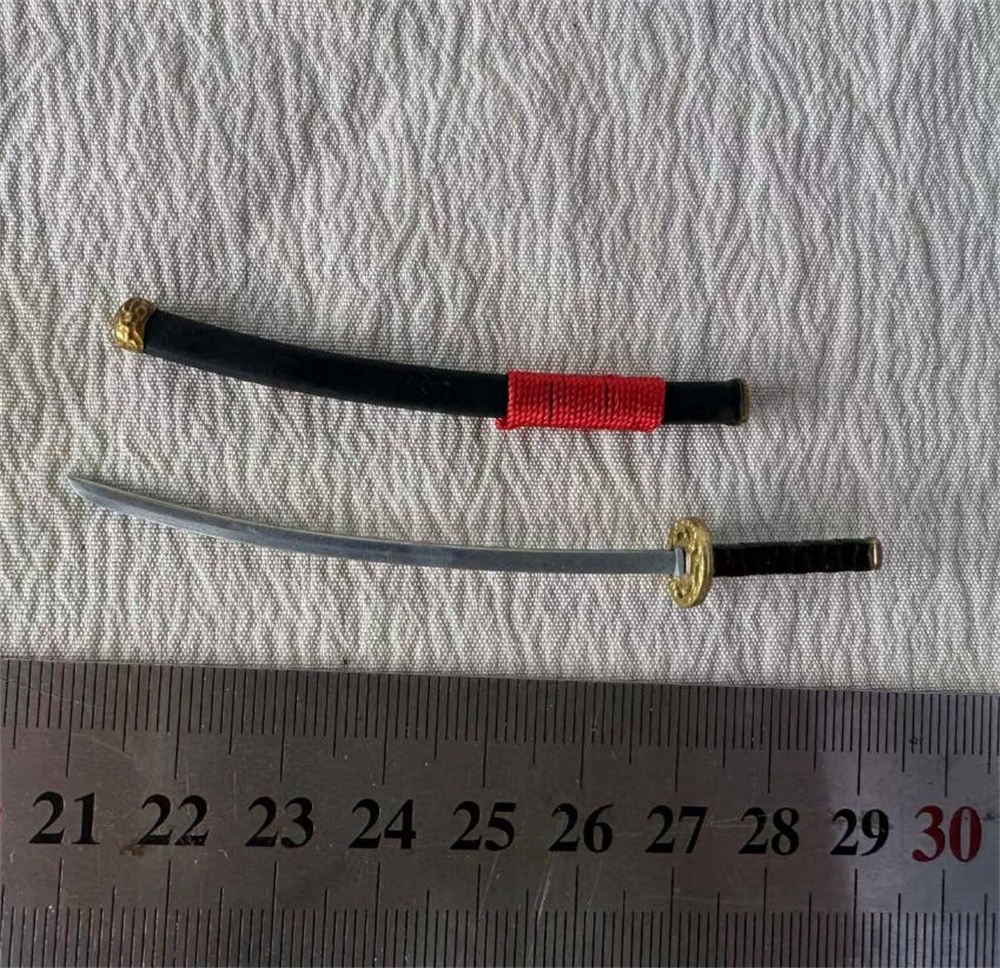 1/12th Soldier Doll Vintage Wa - Vintage Collectible Knife recension och pris